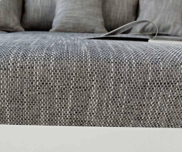Rohová pohovka Clovis biela svetlosivá modulárne kreslo s podrúčkami vpravo - Image 5