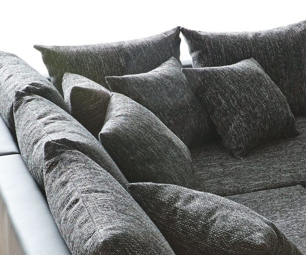 Pohovka v tvare U Clovis modular XL s čiernym taburetom a podrúčkami - Image 6