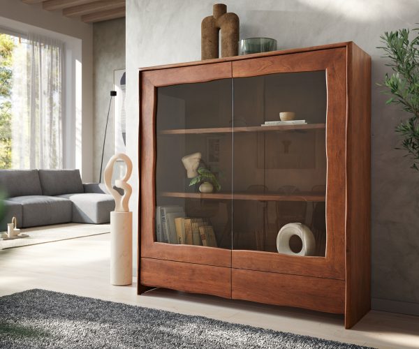 Vitrína nepravidelná hrana 140x150 cm Akácie tmavá 2 dveře 2 zásuvky Masiv