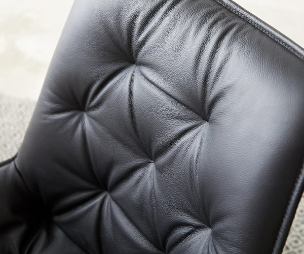 Jedálenská stolička Taimi-Flex čierna z pravej kože konzolová podnož plochá čierna - Image 7