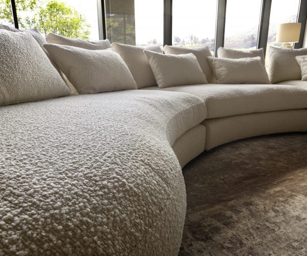 Pohovka v tvare U Estrea 500x250 cm bouclé krémová biela okrúhla - Image 5