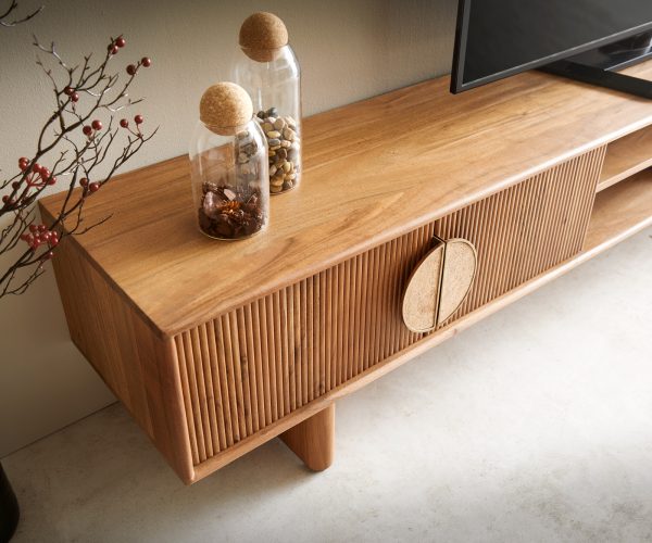 TV stolík Surimu 240 cm akáciová svetlohnedá 4 dvierka 2 priehradky korková rukoväť drevený podstavec - Image 4