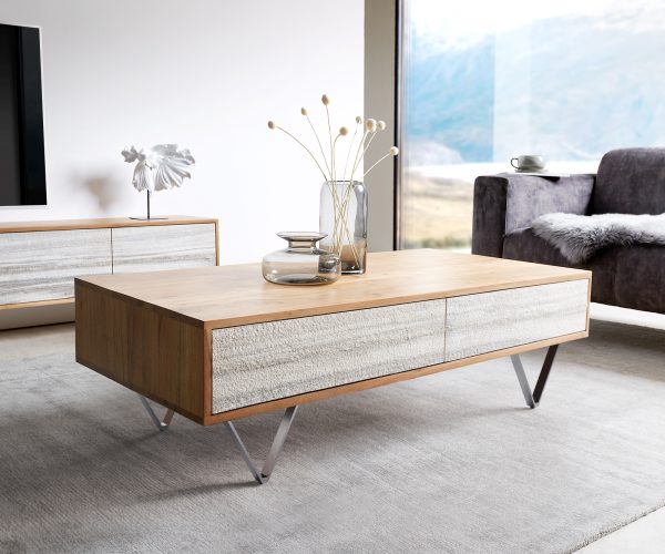 Konferenčný stolík Kleo 115x60 cm prírodná akácia 4 zásuvky podstava v tvare V nerezová oceľ