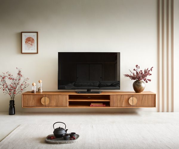 TV stolík Surimu 240x35x25 cm akácia svetlohnedá 4 dvierka 2 priehradky korkové držadlo na zavesenie - Image 2