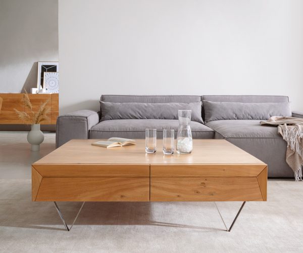 Konferenčný stolík Kayu 115x115x40 cm prírodná akácia 4 zásuvky podstava v tvare V nerezová oceľ - Image 2