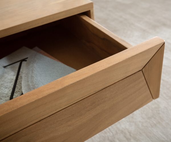 Konferenčný stolík Kayu 115x115x40 cm prírodná akácia 4 zásuvky podstava v tvare V nerezová oceľ - Image 6