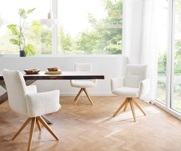 Otočná stolička Jova-Flex s podrúčkami drevená základňa štvorcový buklé biela 180° vrecko pružiny - Image 6