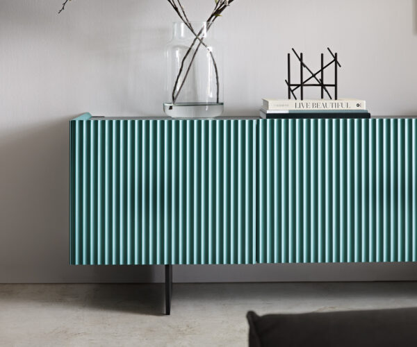 TV stolík Kelani 200 cm modrý 4 dvierka podstavec kov čierny - Image 5