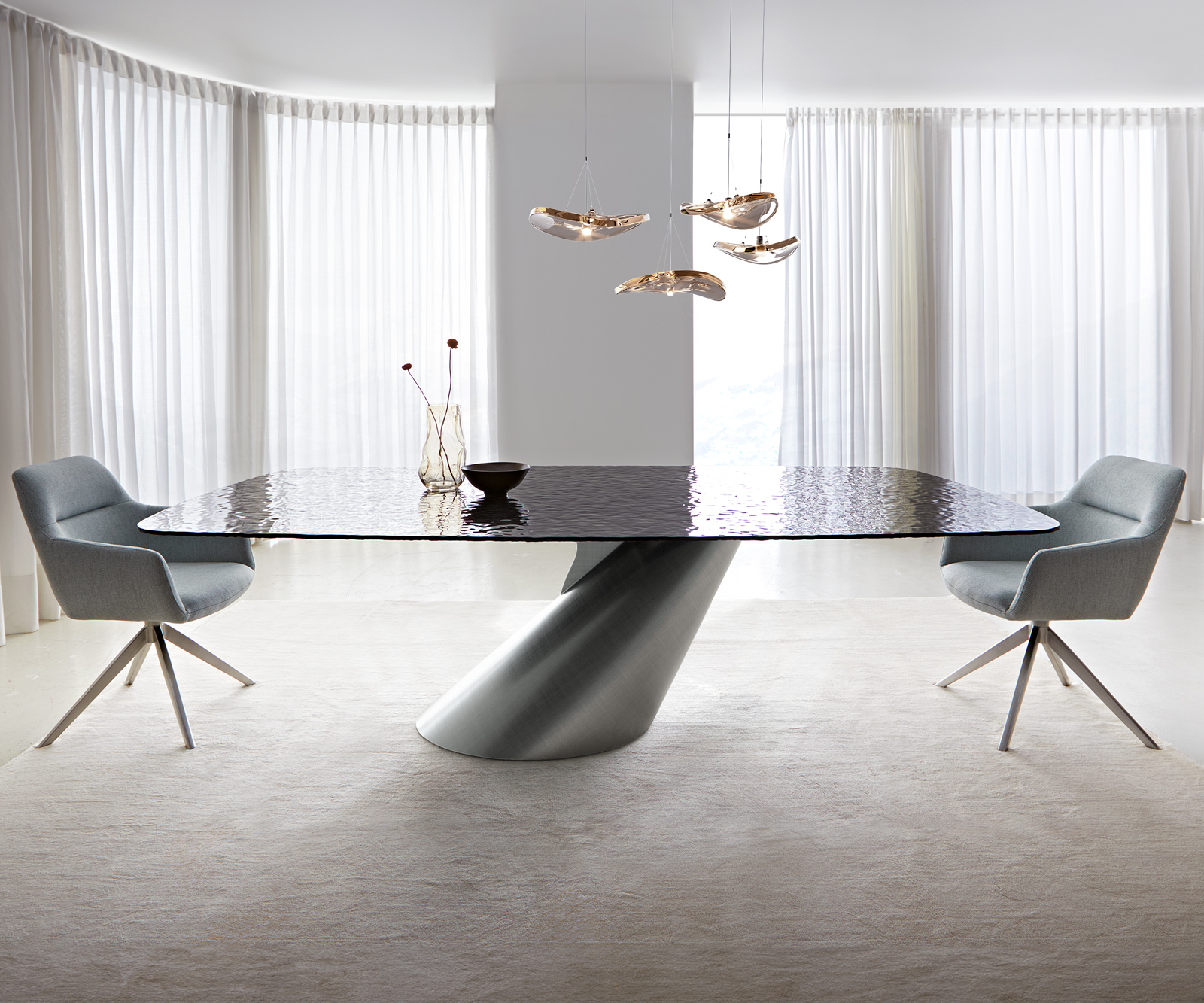 Jedálenský stôl Edge Boot 240x120 reliéfne sklo dymovo čierna 3D dizajn Cono metalická strieborná