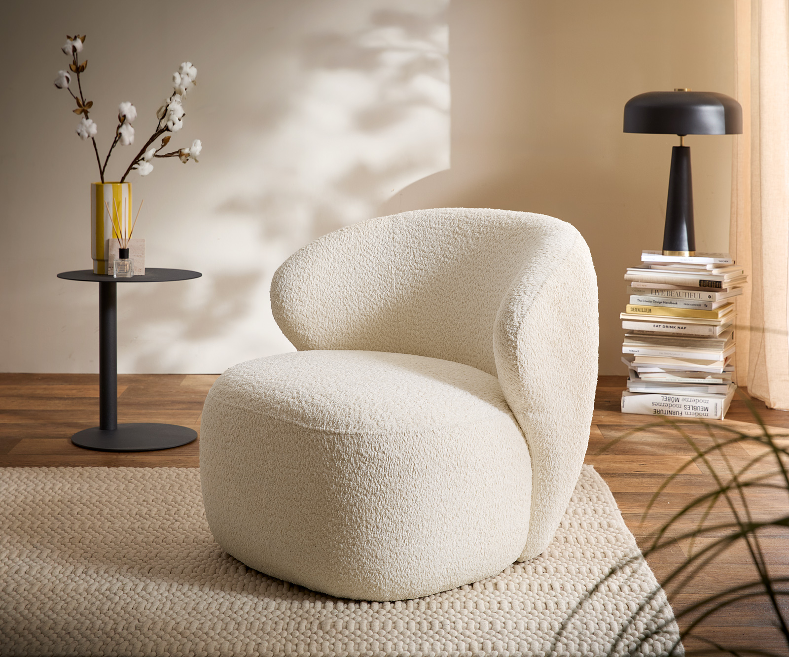 Lounge kreslo Pulo 80x80 cm bouclé biela