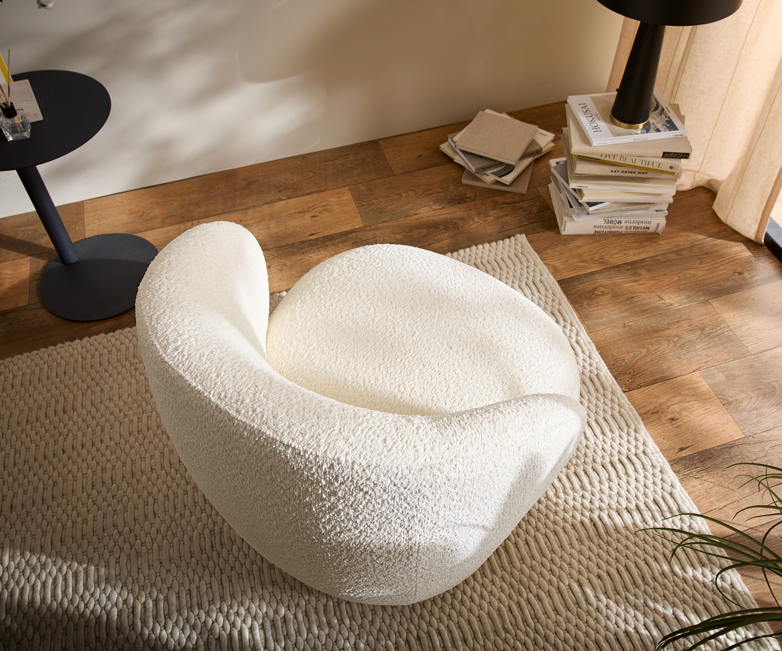Lounge kreslo Pulo 80x80 cm bouclé biela - Image 4