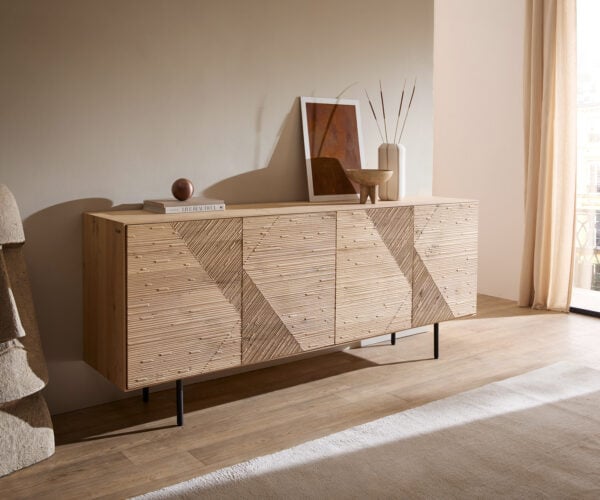 Komoda Tereos 200 cm dub prírodná 3D efekt 4 dvierka okrúhla kovová podstava čierna