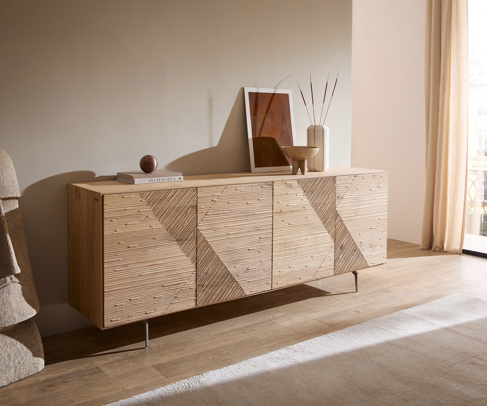 Komoda Tereos 200 cm dub prírodná 3D efekt 4 dvierka podstava v tvare "L" nerezová oceľ kefovaná