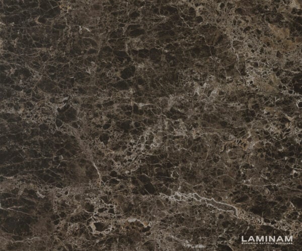 Konferenčný stolík Edge organický 140x76 cm keramika Laminam® Emperador Extra Lucidato tmavohnedá Parabi kov čierna - Image 3