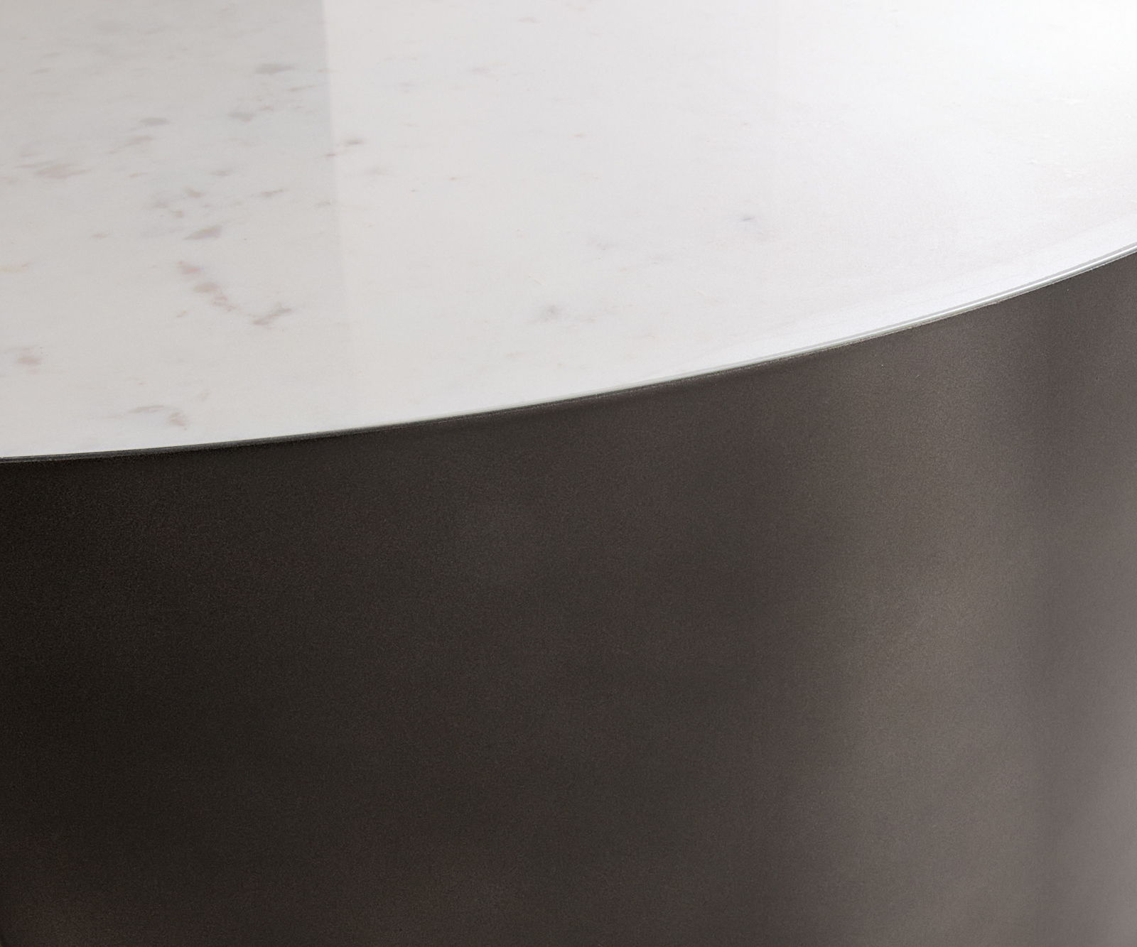 Konferenčný stolík Alerio 90x90 cm mramor biela kov čierna vintage - Image 3