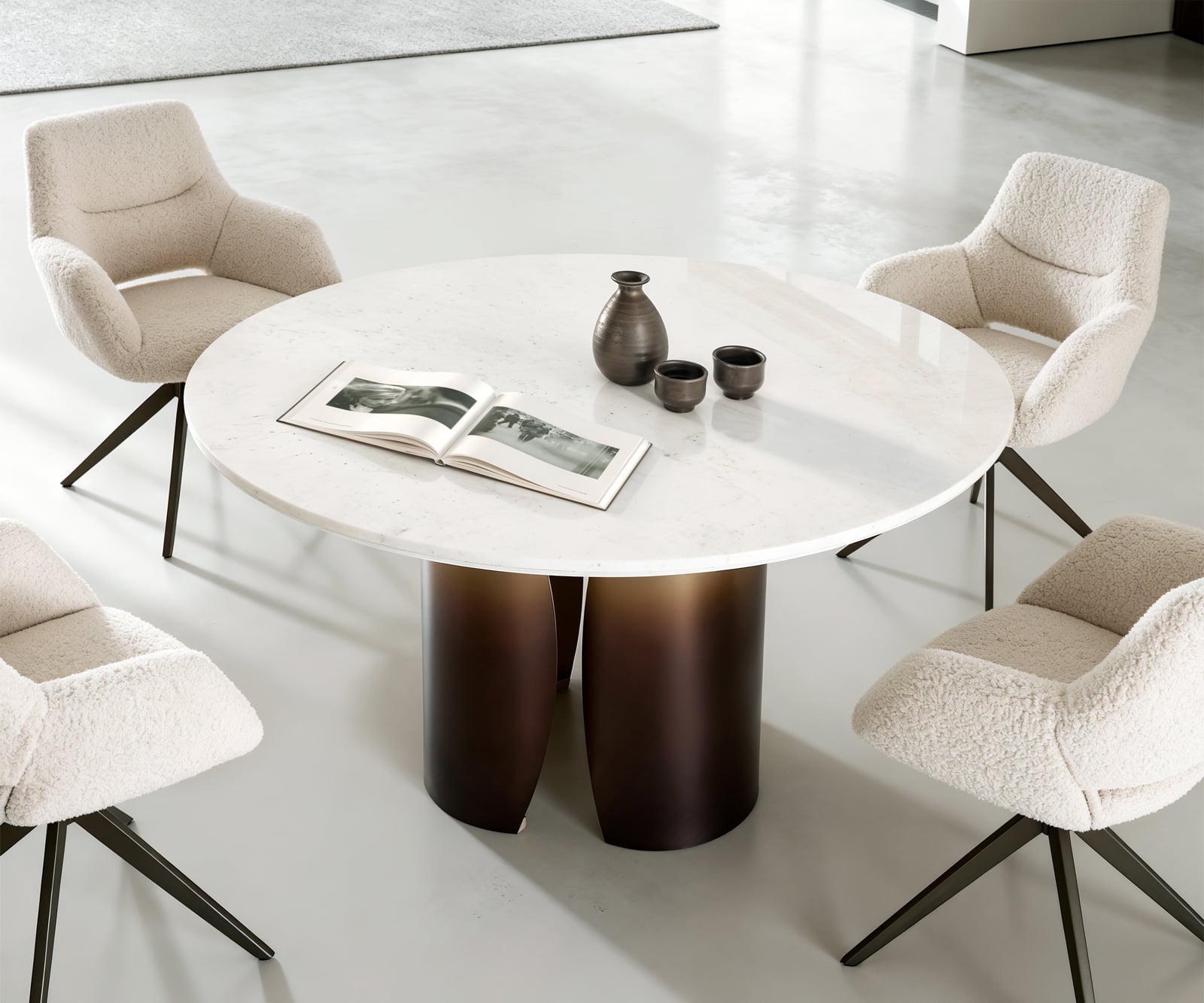 Jedálenský stôl Adenza okrúhly 140x140 cm mramor biela kov zlatá Fusion povrchová úprava - Image 5