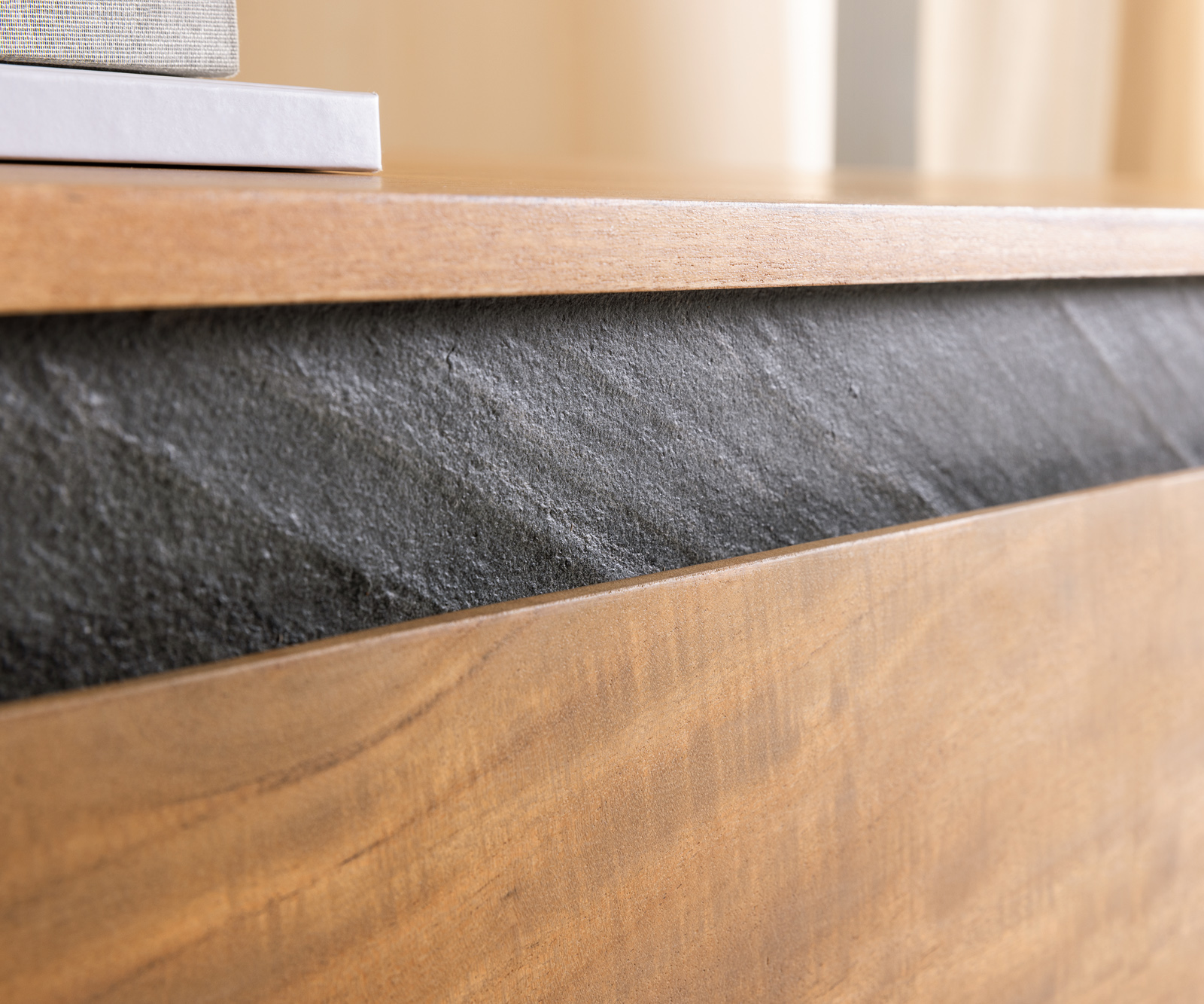 Konferenčný stolík Stonegrace 115x60x35 cm akácia prírodná bridlica 2 zásuvky 1 priehradka - Image 4