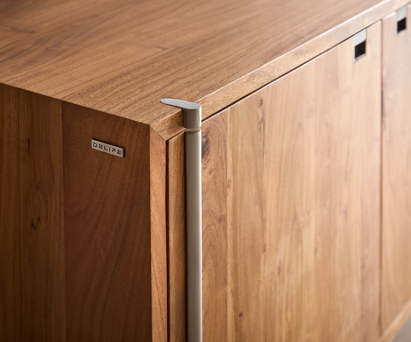 Komoda Rivoro 210 cm akácia prírodná 4 dvierka - Image 4