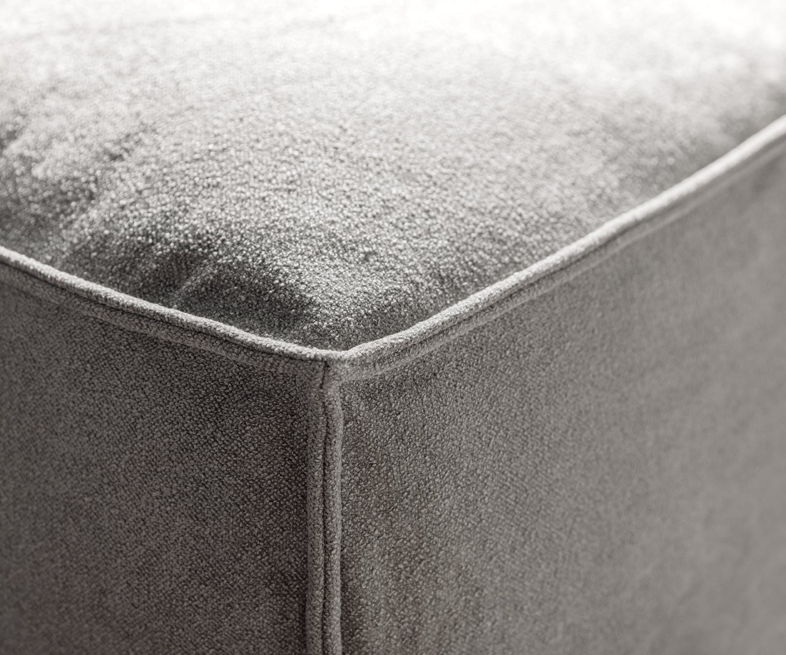 Rohová pohovka Freestyle 310x200 cm texturovaná látka mäkký sivá lemovanie - Image 5