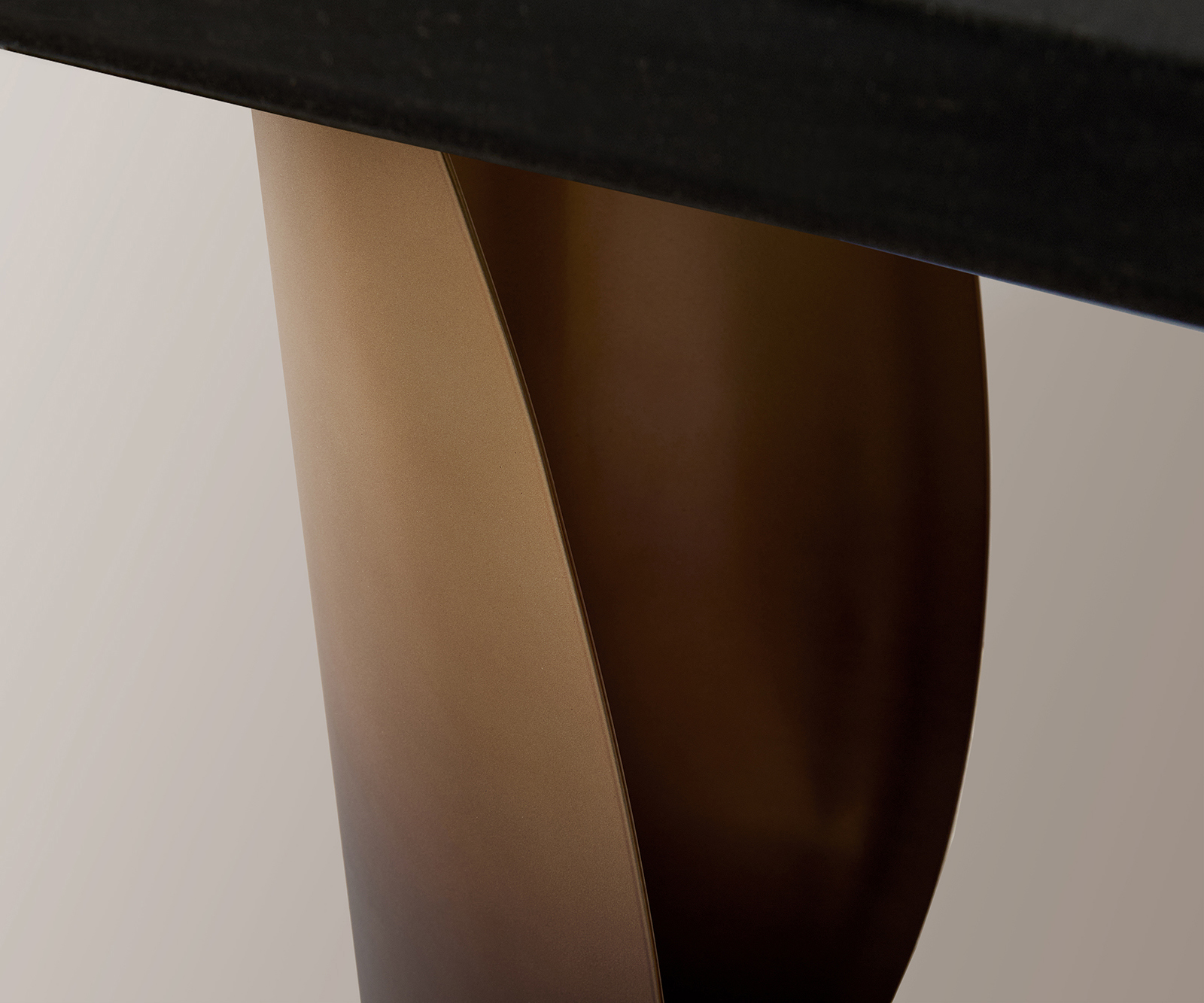 Konzolový stolík Solena 135x40 cm mramor čierna strieborná kov zlatá Fusion povrchová úprava - Image 5