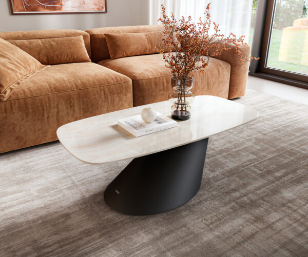 Konferenčný stolík Edge zaoblený 100×50 cm keramika onyx šampanské Conis kov čierna