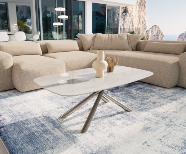Konferenčný stolík Edge zaoblený tvar 120×70 cm keramika onyx šampanské Sarity nerezová oceľ kefovaná