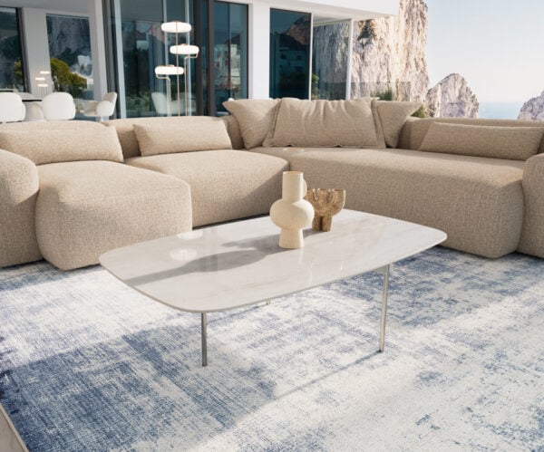 Konferenčný stolík Edge zaoblený 120×70 cm keramika onyx šampanské Trive nerezová oceľ kefovaná