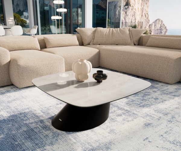 Konferenčný stolík Edge zaoblený 90×90 cm keramika onyx šampanské Conis kov čierna